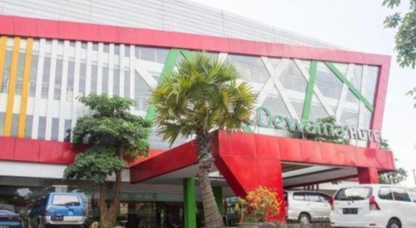 Dewarna Hotel Bojonegoro Exterior photo